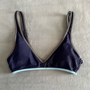 Aerie v-scoop bikini top